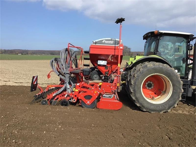 Kverneland E-Drill MAXI PLUS/ kombination med gødningsplace Combination drills