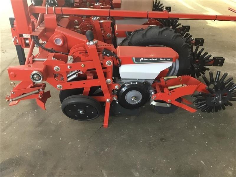 Kverneland UNICORN Ny 12 rækker maskiner på lager til omg. le Präzisionssaatmaschinen