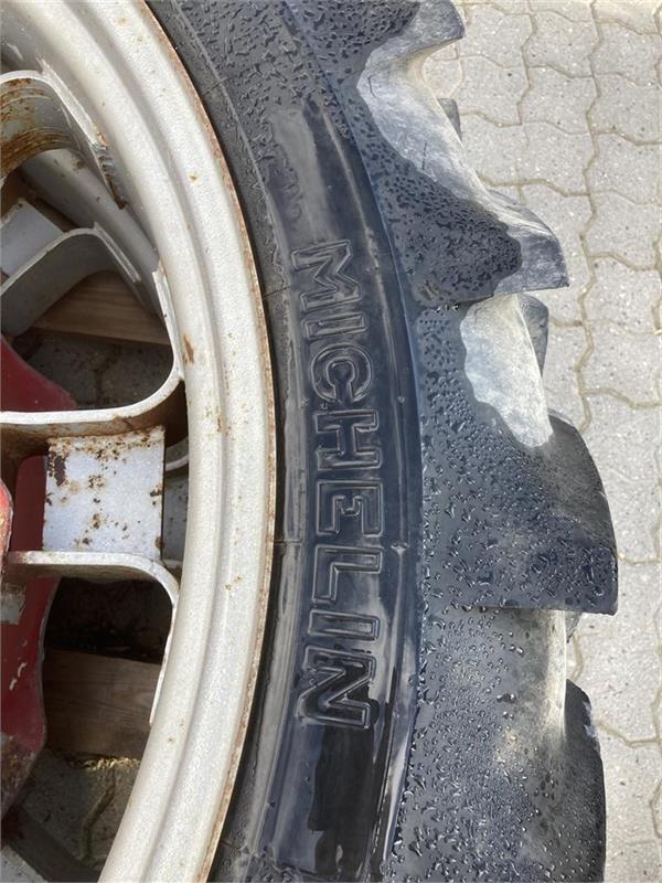 Michelin 9,5-44 Har siddet på Case IH Reifen