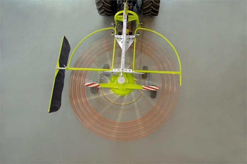 CLAAS LINER 420 Kreiselheuer/-wender