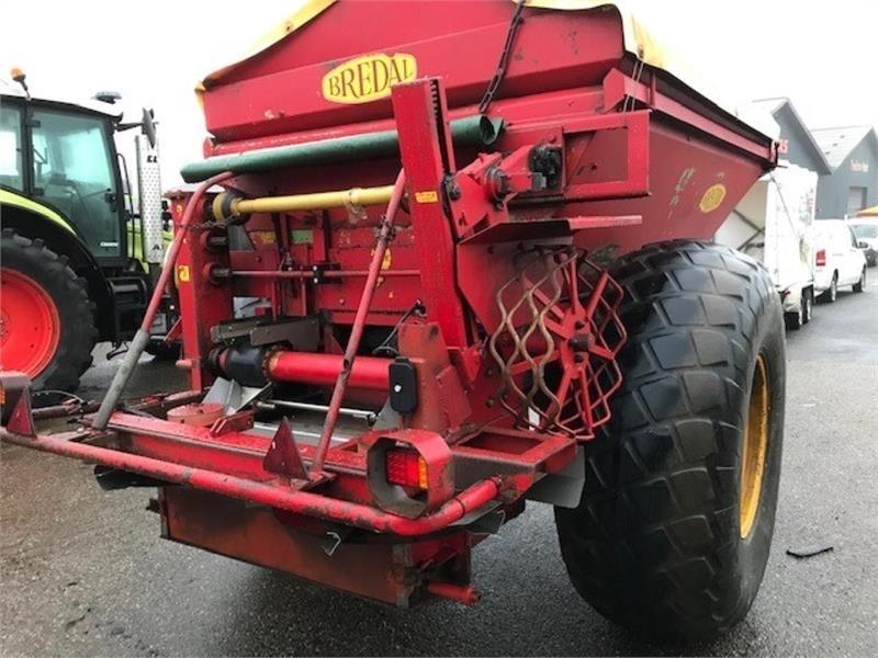 Bredal B4 Mineraldüngerstreuer