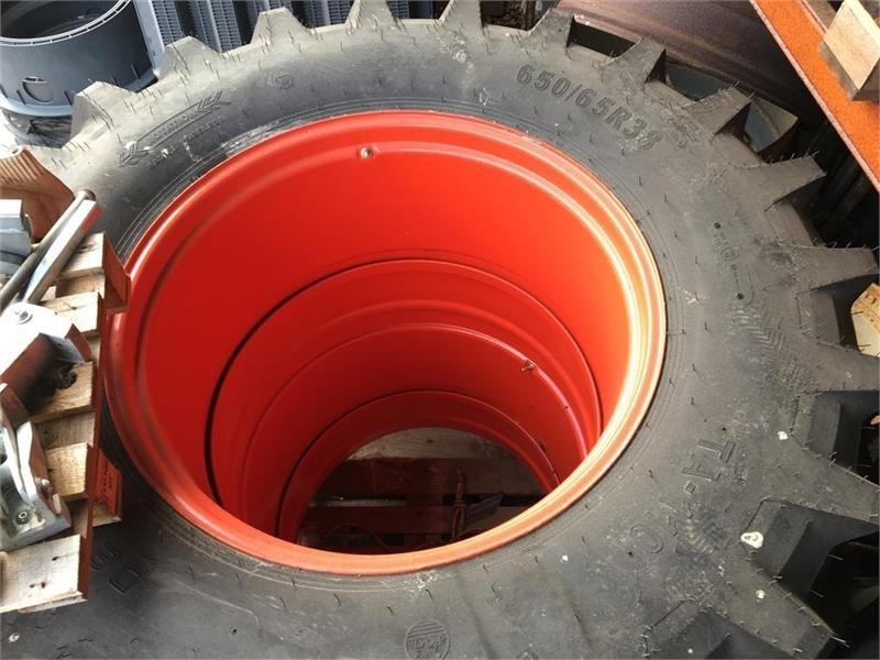 Petlas 650/65 R38 Reifen