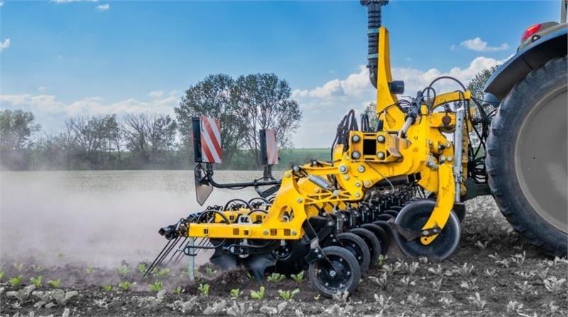 - - - Bednar Row-master RN 9600 PROFI Getreidereinigungsanlagen