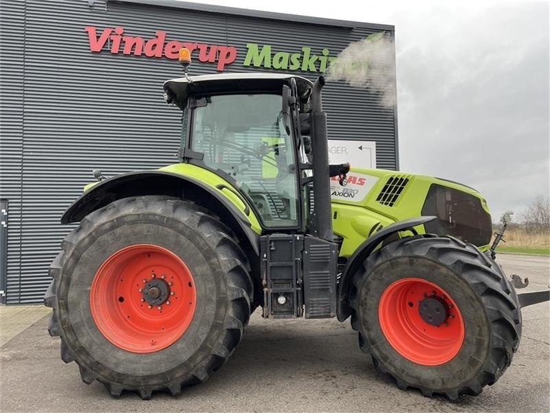 CLAAS AXION 830 CIS + Traktoren