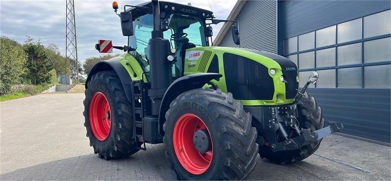 CLAAS Axion 930 CMatic Traktoren