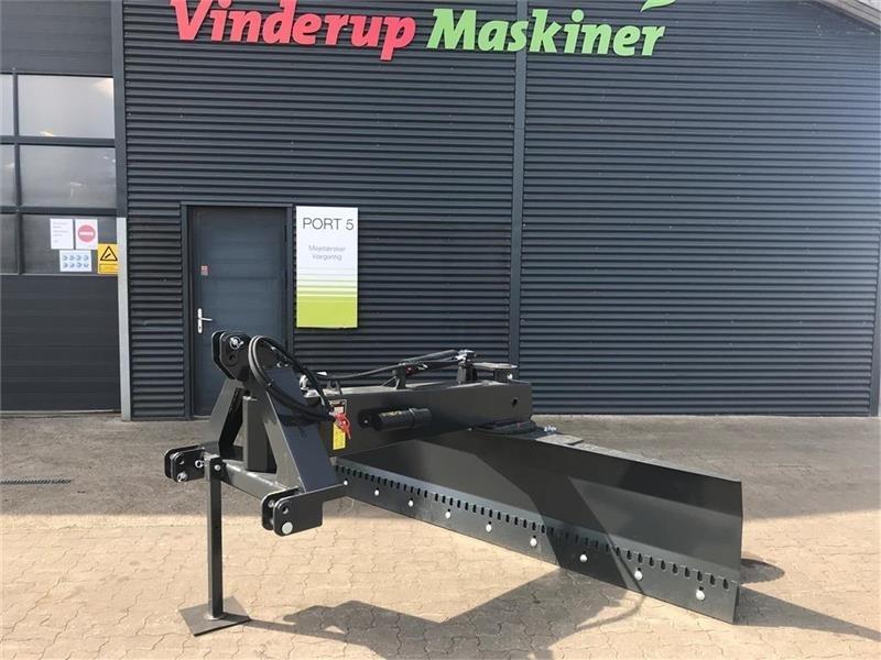 Padagas RB 2,75m vejskraber Sonstiges Traktorzubehör