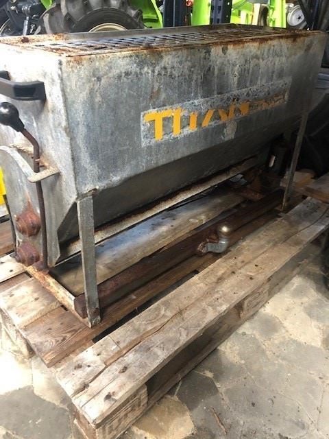 - - - Stiga Titan 2008 Sand- und Salzstreuer